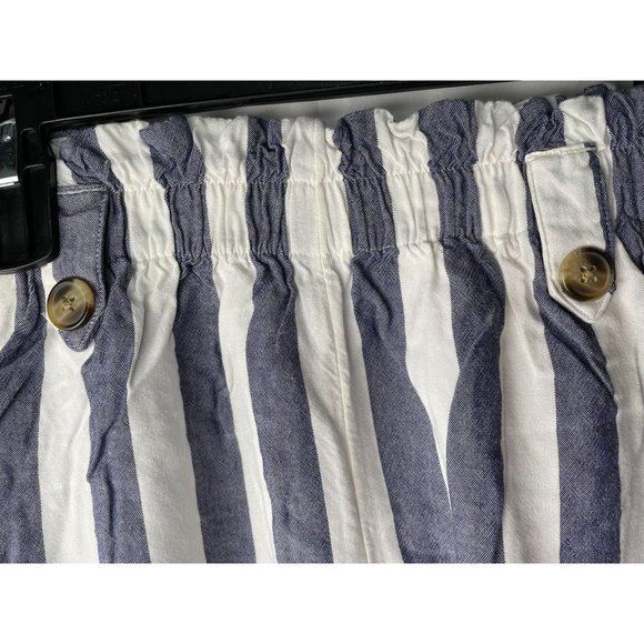 AMERICAN EAGLE Women's Paper bag waist Striped High Waist Shorts, Medium - Picture 4 of 5